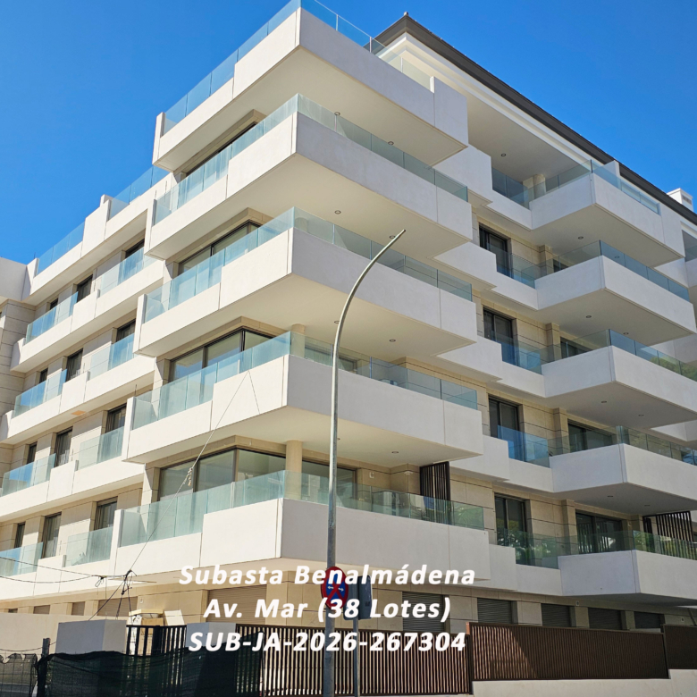 Subasta Judicial de 38 Lotes de Viviendas y Garajes en Benalmádena (Málaga) desde 14.815 €